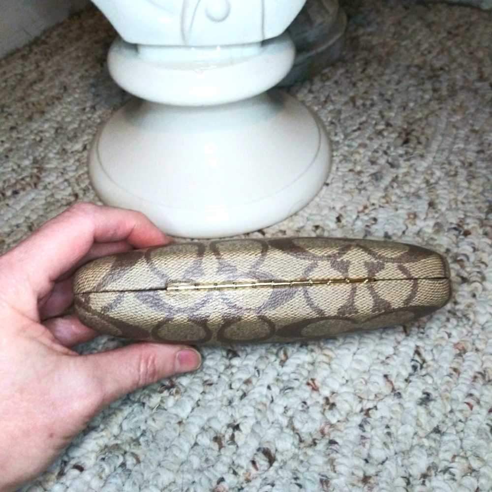 Coach Two-Tone Brown Signature Double "C" Logo Hinged Eyeglass Case - Picture 4 of 7